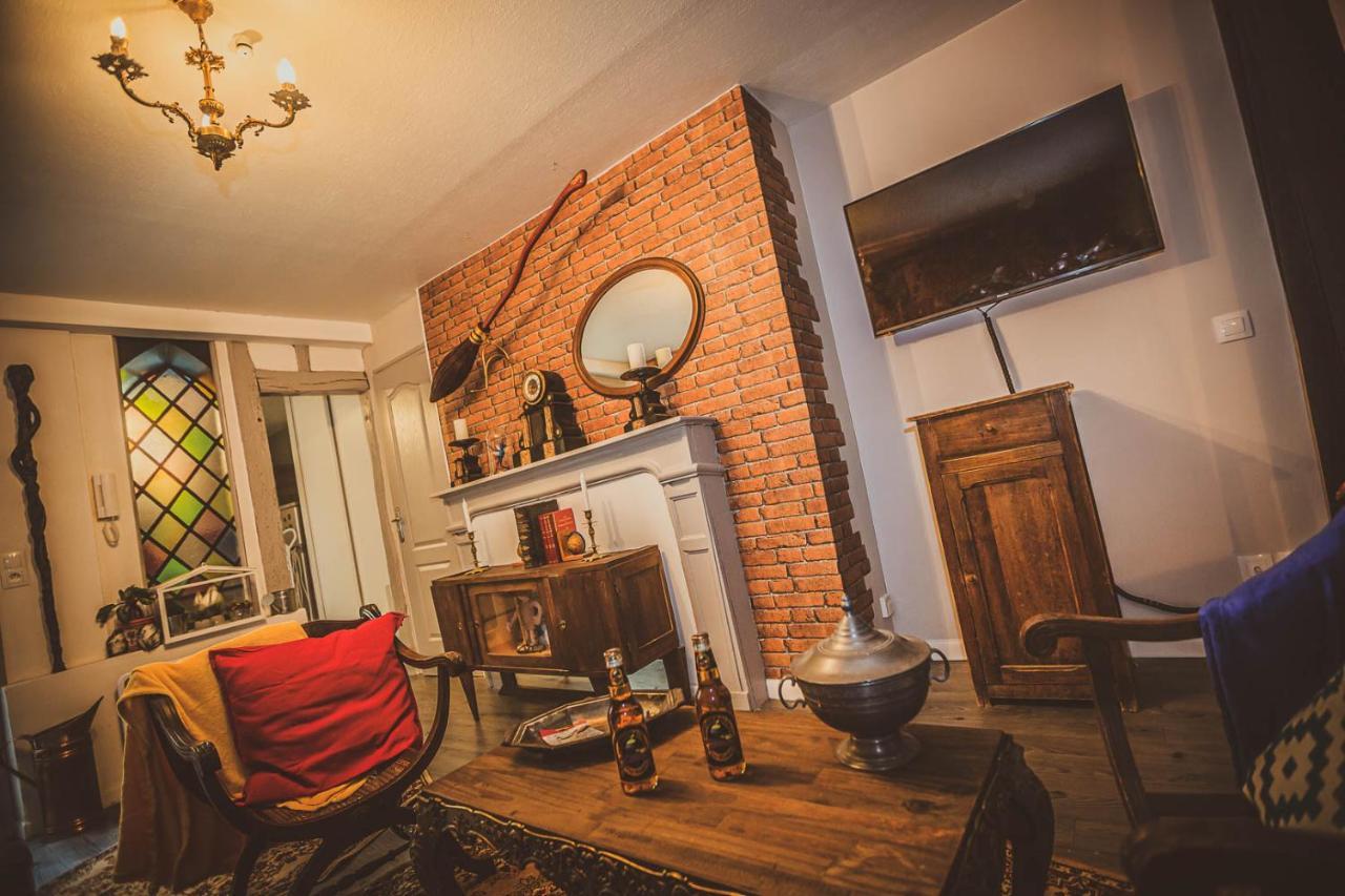 Repaire Du Sorcier Un Apartement Magique ทรัวส์ ภายนอก รูปภาพ