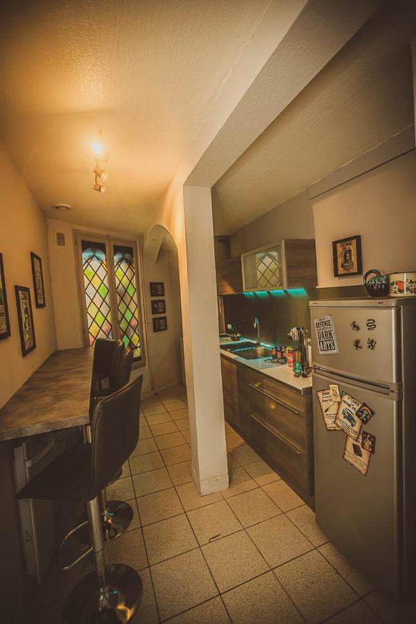 Repaire Du Sorcier Un Apartement Magique ทรัวส์ ภายนอก รูปภาพ