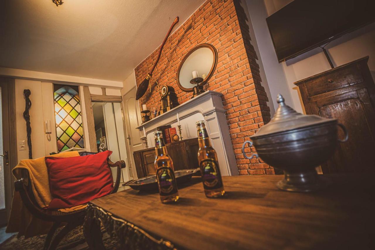 Repaire Du Sorcier Un Apartement Magique ทรัวส์ ภายนอก รูปภาพ