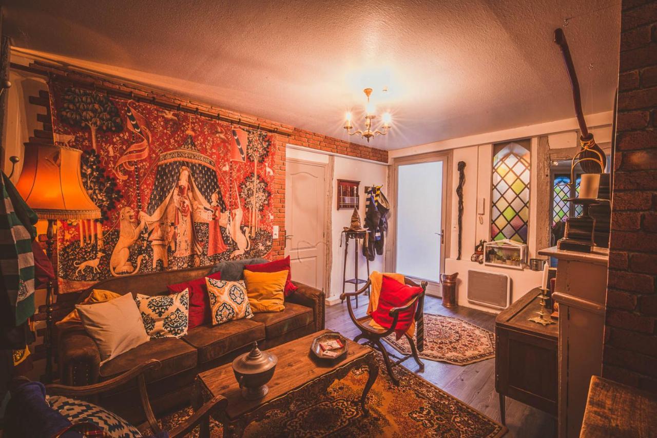Repaire Du Sorcier Un Apartement Magique ทรัวส์ ภายนอก รูปภาพ